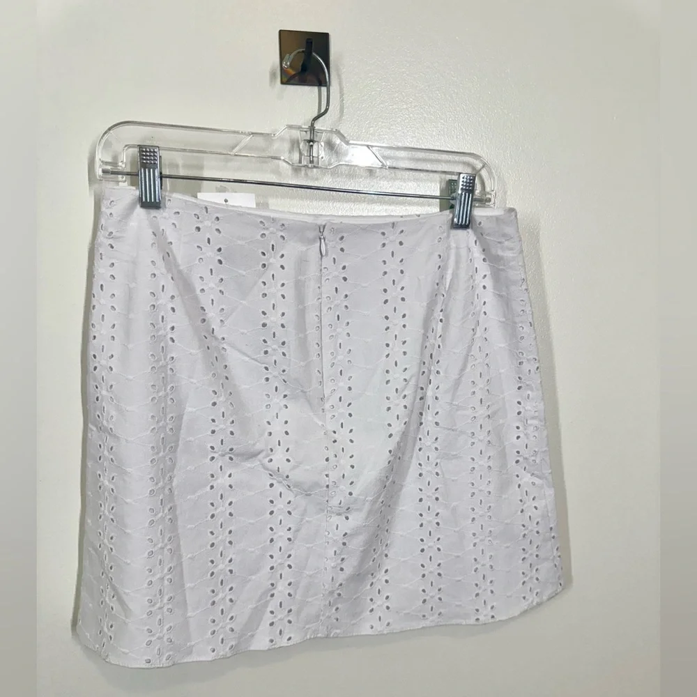 *NWT* Aqua White A-Line Mini Skirt Size Large Eyelet design lined w/Zipper back - Picture 3 of 6